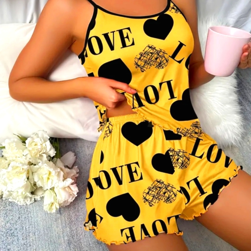 Womans size medium polyester pajama set
